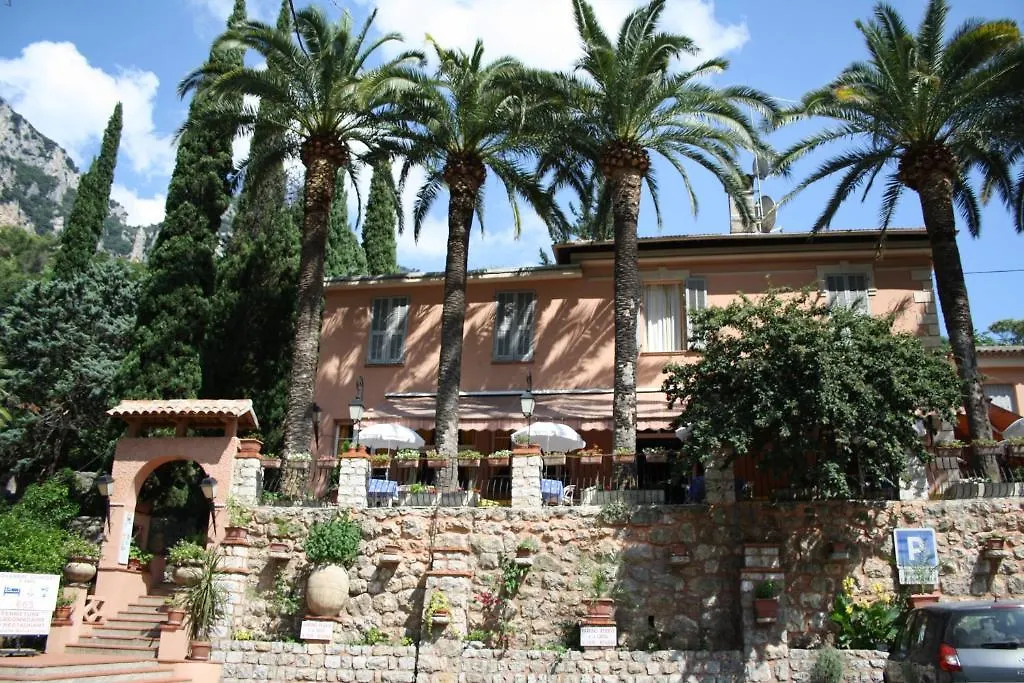 Auberge Les Gorges du Loup-1