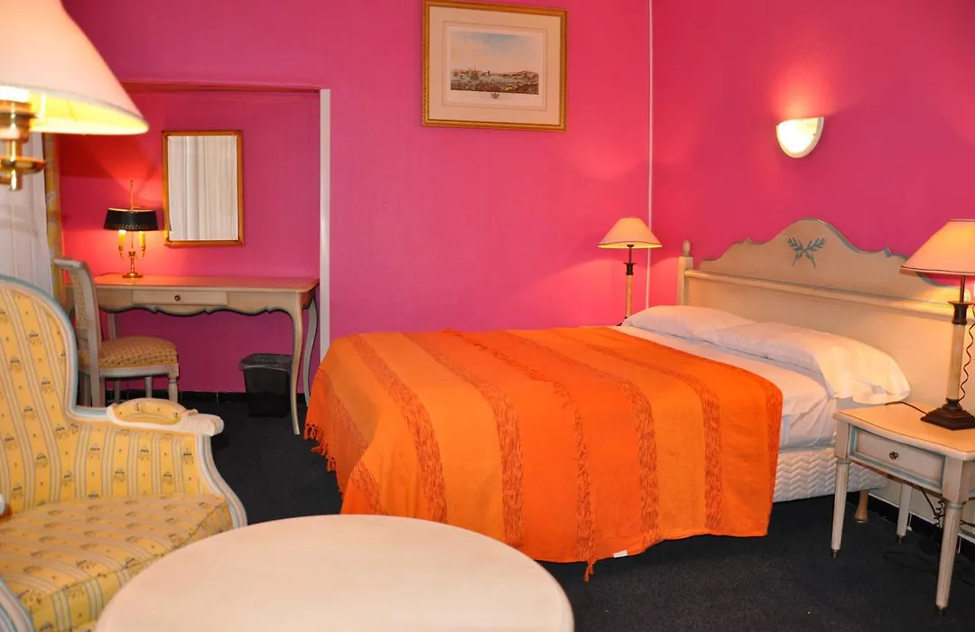 Hotel Moderne-1