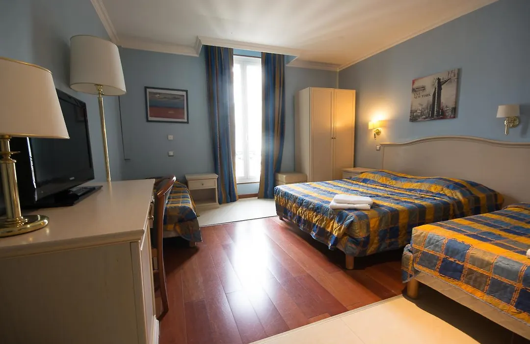 Baccarat Hostel-1