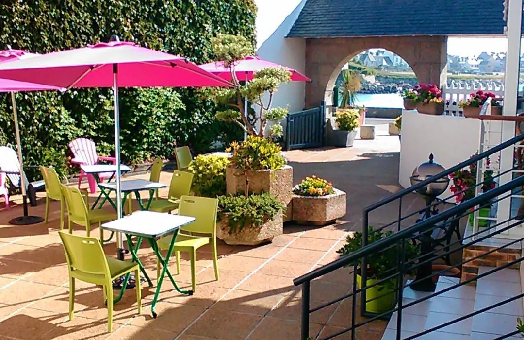 Logis Hotel Bellevue-1