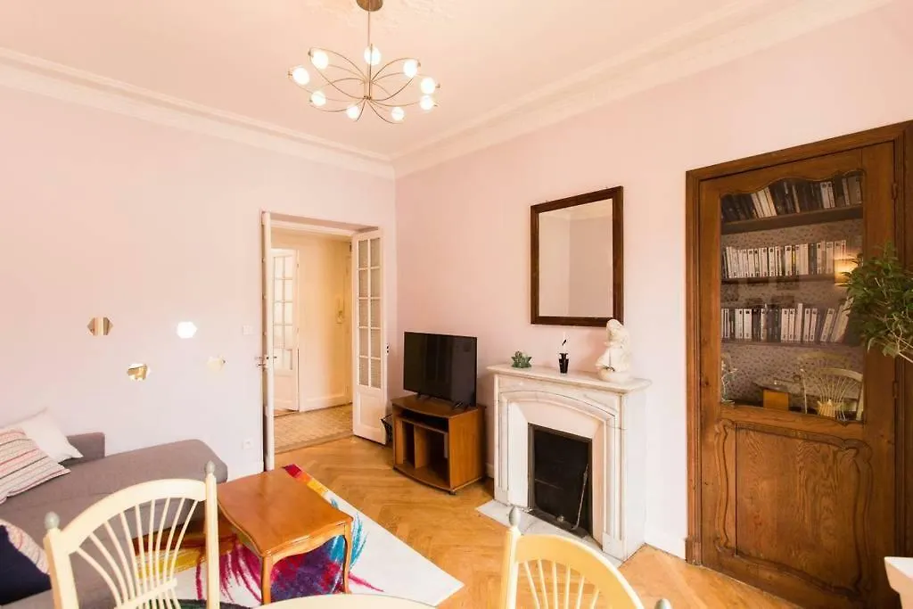 Appartement Carre D'Or-1