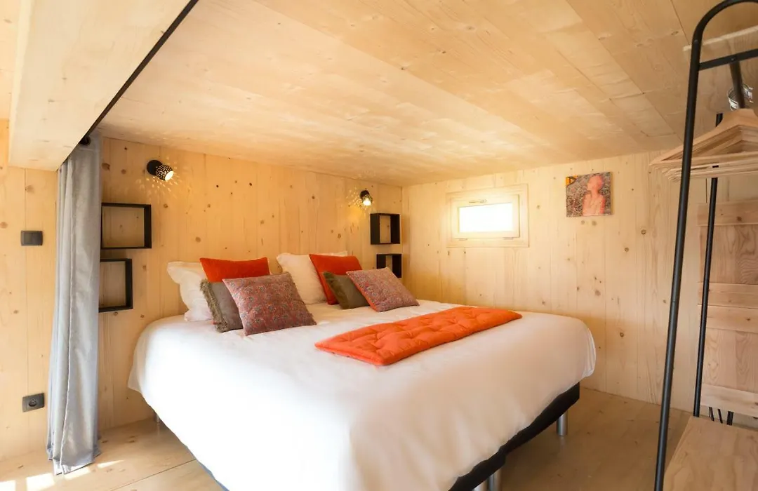 Les Lodges, by Refuges en ville-1