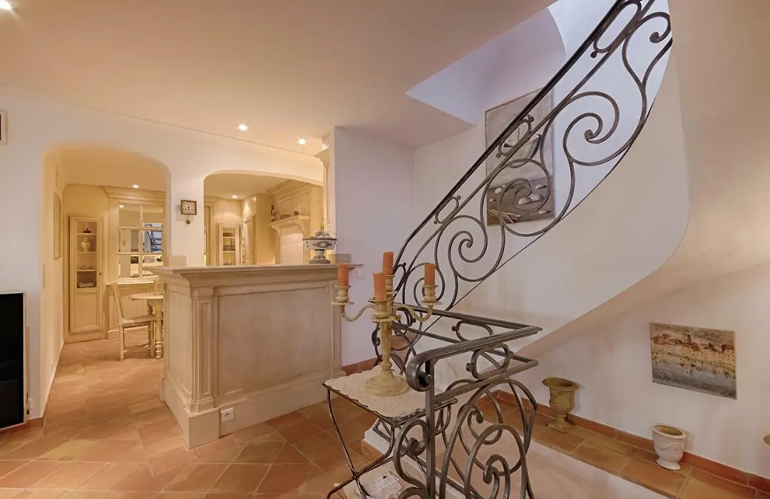 Maison Des Bouchonniers-1