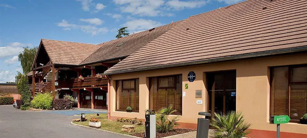 Campanile Hotel Mayenne-1