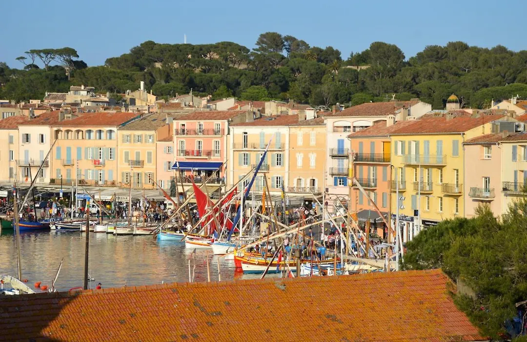 Magnifique Studio A Deux Pas Du Port De Saint-Tropez-1