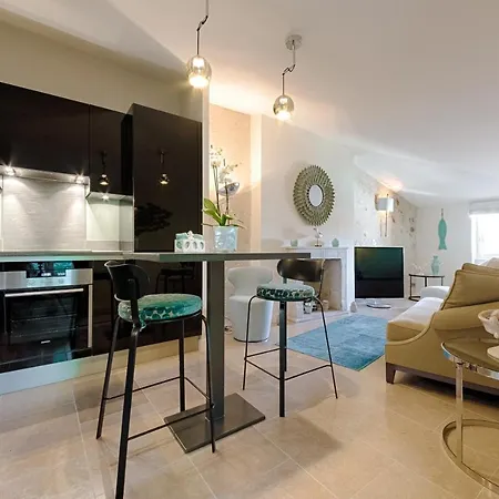 Appartements Corail Et Celadon-2