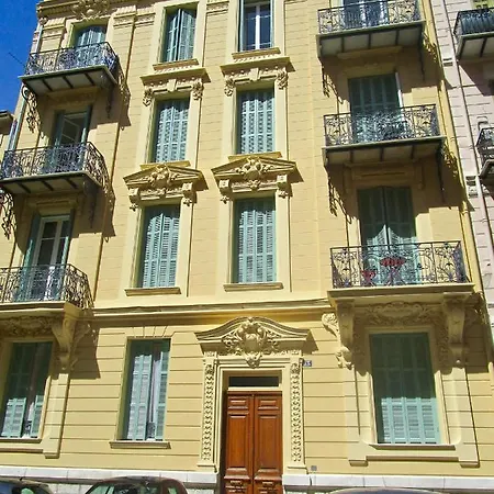 Flat-2