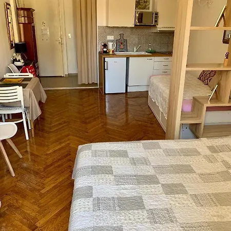 Studio Rue Massena-3