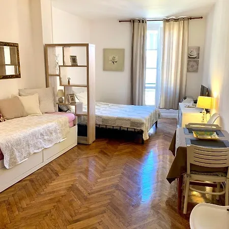 Studio Rue Massena-2