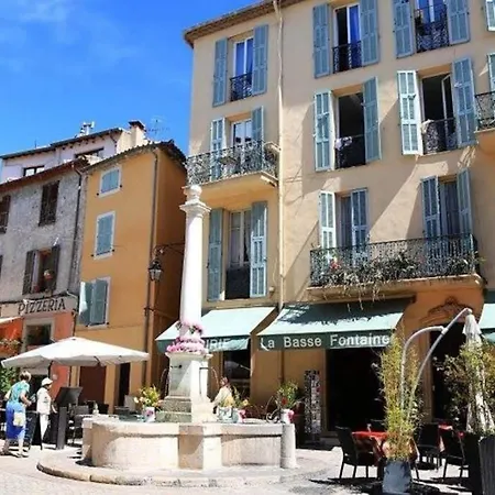Charmant 2 Pieces + Terrasse Entoure De Verdure-2