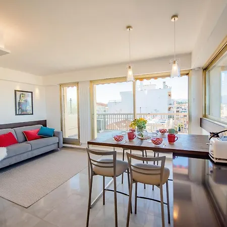 High Standing With Incredible Old Antibes And Sea Views-3