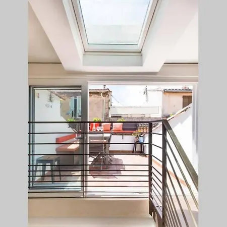 Luxurious 2-Beds House In Old Antibes, Terrace-3