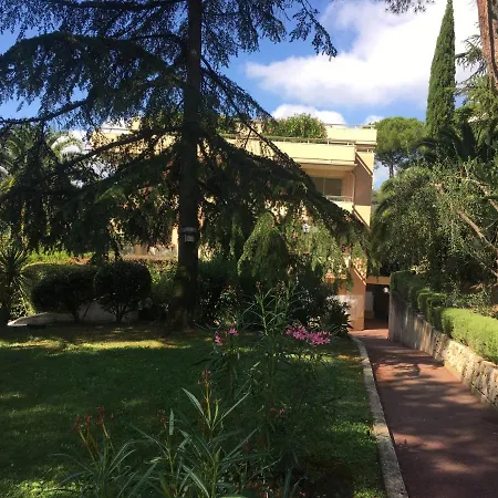 Clim Jardin et parking privé -piscine tennis et Park Vue mer-3