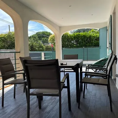Belle Villa A Frejus Proche Plage - Piscine Parking Climatisation-3