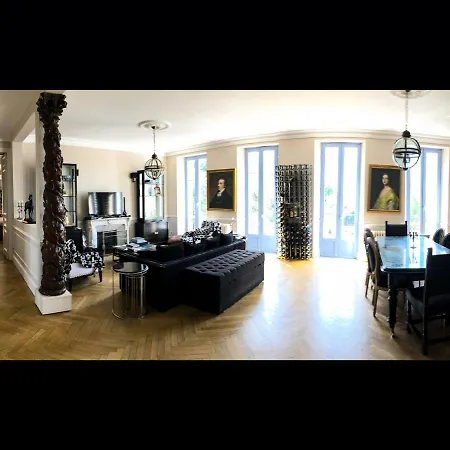 Chateau Les Alouettes-2