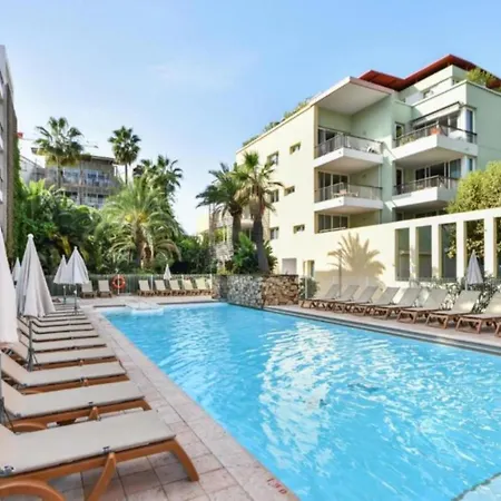 Appartement Port Prestige - terrasse - piscine - parking-3