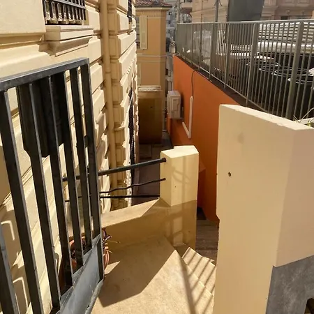 Central And Convenient Studio In Monaco-2