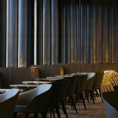 Howard Hotel Paris Orly Airport-2