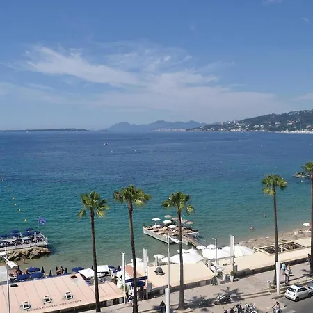 Beautiful Apartment In Juan Les Pins With-3