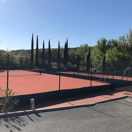 Charmantes Haus Im Golf Club Saint Tropez-3