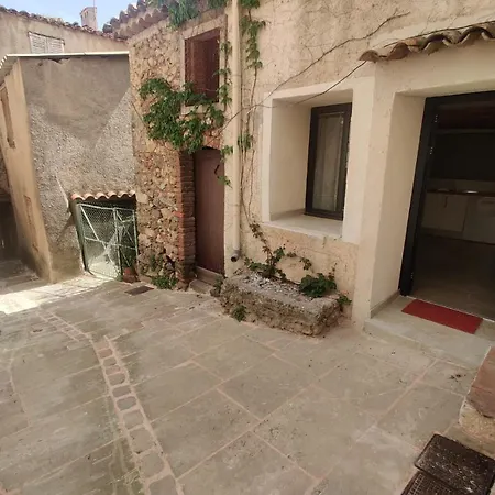 Logement Neuf Centre Du Village Aux Pieds Du Chateau-2