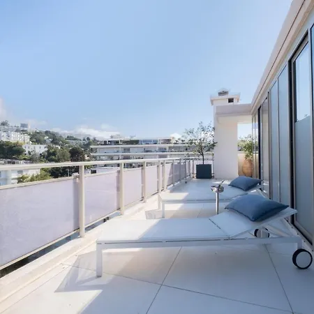 Serrendy Rare! Rooftop-Terrace With Sea View-2