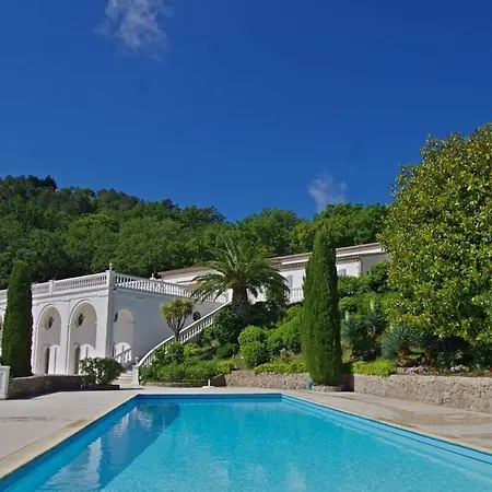 CHAMBRE LUXUEUSE AVEC IMMENSE PISCINE VUE SUR LA BAIE DE CANNES ET L Estérel avec possibilité de cabine 3 personnes-3