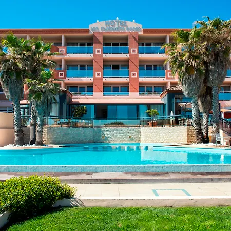 Grand Hotel Les Flamants Roses Thalasso & Spa-2