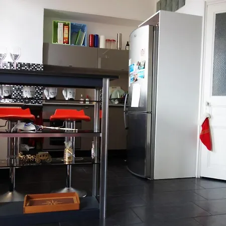 Azur Locations Vacances - Chambre Partagee-2