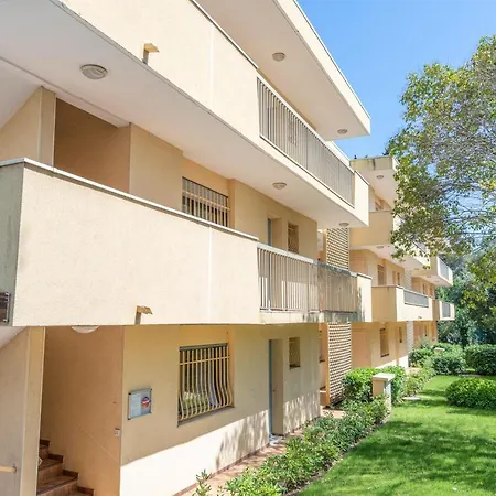 Vvf Residence Antibes Juan-Les-Pins-3