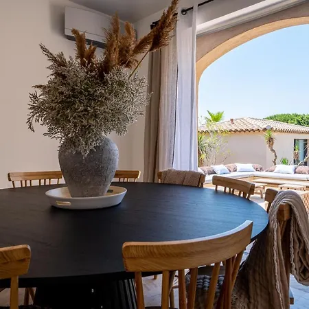 Villa De Standing Dans Un Quartier Calme Pour 12 Personnes A 3Km Du Centre Ville De Saint Tropez-2