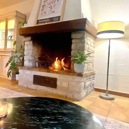 Superbe Appartement- Vue Imprenable Sur Le Village-2