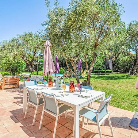 3 Bedroom Stunning Home In Grasse-3