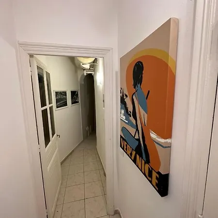 Apartment 150Mt From Central Station-3