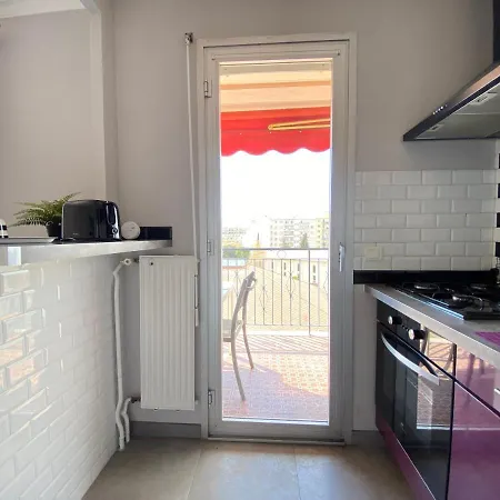 Stylish Modern Beach Studio-2