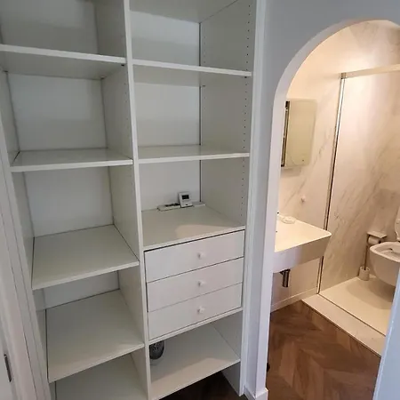 Flat In Villa, Pool & Fitness, Monaco, Bnbrickeys-2