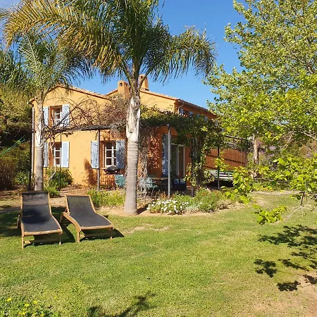 House With Garden And Sea View-3