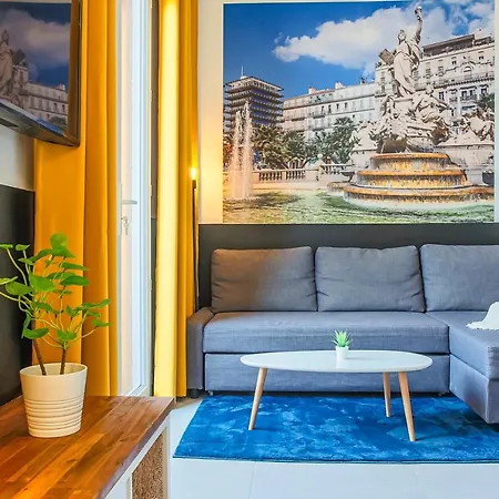 #3 Toulon Centre, Balcon, Lumineux, Stationnement Facile, Tout Confort-2