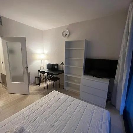 Private Monaco Central Apartment In Golden Square City Centre-2