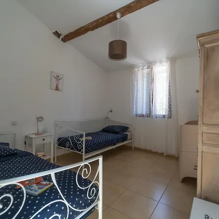 Gite Imagine Roussillon Residence Privee Avec Piscine - 8 Personnes-2