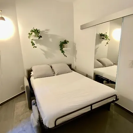Central And Convenient Studio In Monaco-3