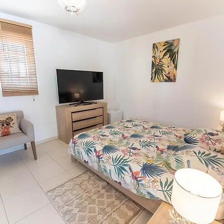 Villa Syracuse - Chambre privée avec piscine et jardin-2