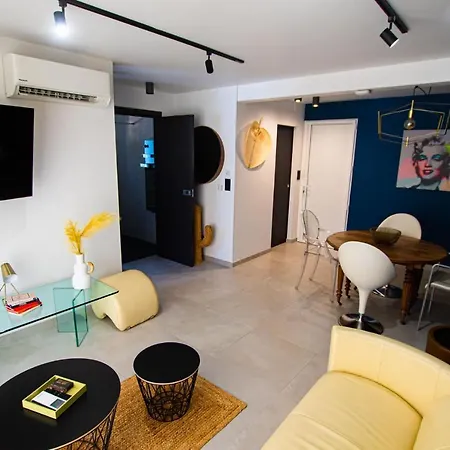 Maison De Caractere Avec Jacuzzi-2