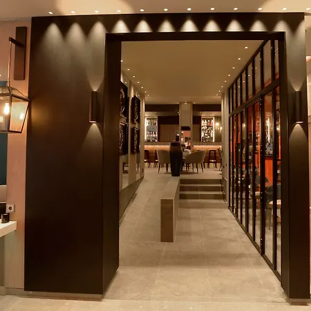 Hotel La Lanterne & Spa By Timhotel-3