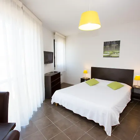 All Suites Appart Hotel - Pau - Zenith-3