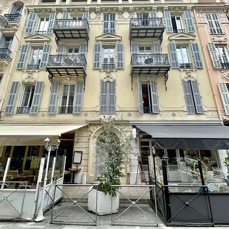 Appartement 2 Pieces A Louer Au Coeur Du Carre D Or A Nice, Rue Dalpozzo A 150 Metres Des Plages-3