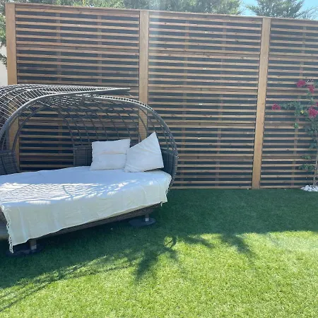Chambre D'Hotes Chez L'Habitant - Villa Pierredon-2