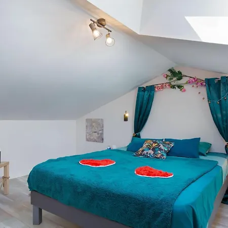 Appartement Jacuzzi Love Room Jacuzzi-3
