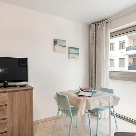 Studio Massenet Five Stars Holiday House-2