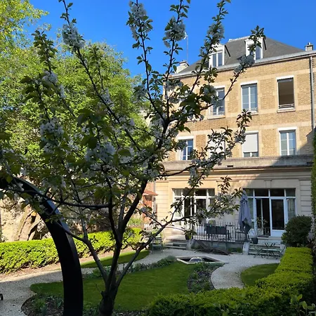 La Demeure des Sacres-2
